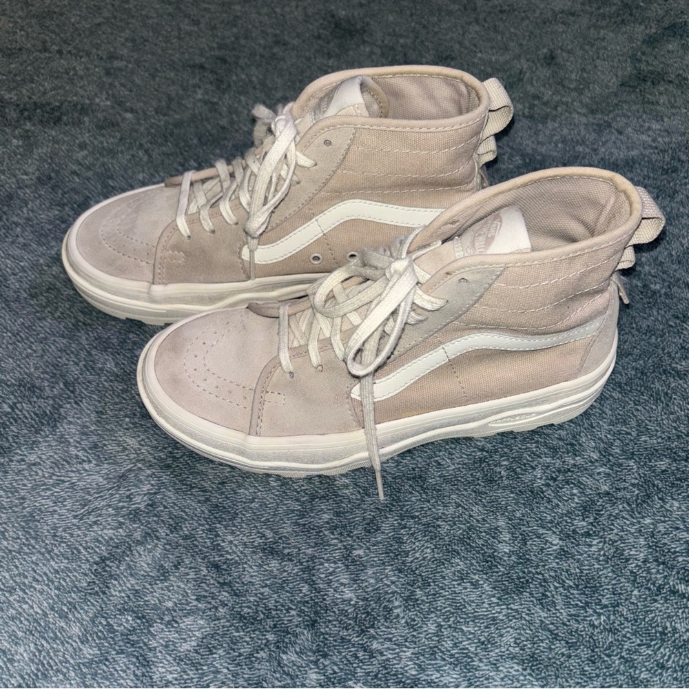 VANS Sentry Sk8-Hi WC Sneakers in French Oak Women’s Size 7